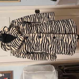 Blanc Noir Y2K Hollywood Women's Faux Fur Animal Print Coat White/Black Sz S